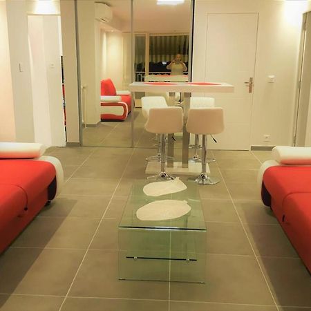 Superbe 3P 2Chambres, 2Terrasses Cannes Centre-Ville, 4 Min A Pied De La Croisette Sas-Meredith Loc Экстерьер фото