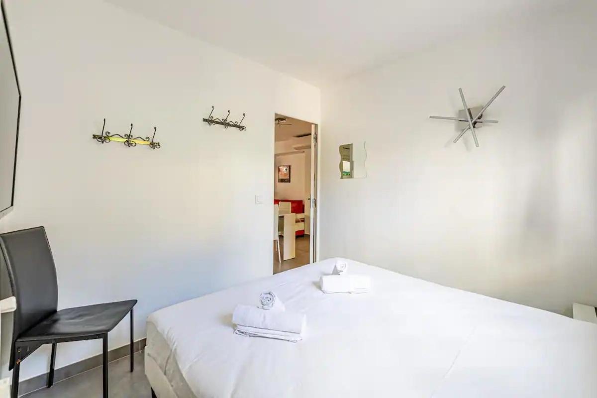 Superbe 3P 2Chambres, 2Terrasses Cannes Centre-Ville, 4 Min A Pied De La Croisette Sas-Meredith Loc Экстерьер фото