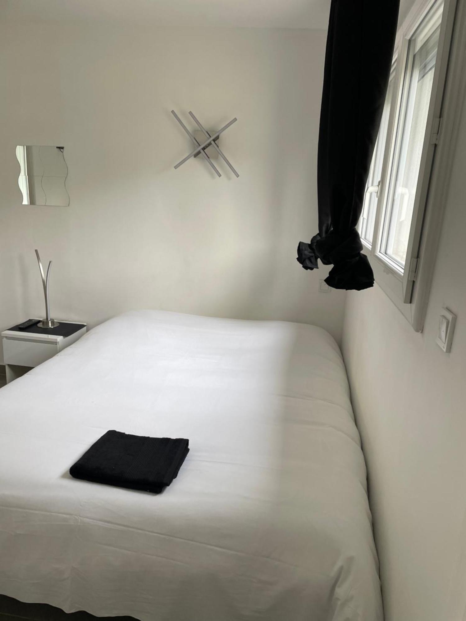 Superbe 3P 2Chambres, 2Terrasses Cannes Centre-Ville, 4 Min A Pied De La Croisette Sas-Meredith Loc Экстерьер фото